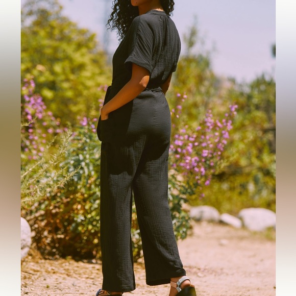 Electric & Rose Carter Jumpsuit size Small NWT - Picture 3 of 6